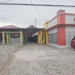 RedDoorz Syariah near Taman Rozeline Penajam