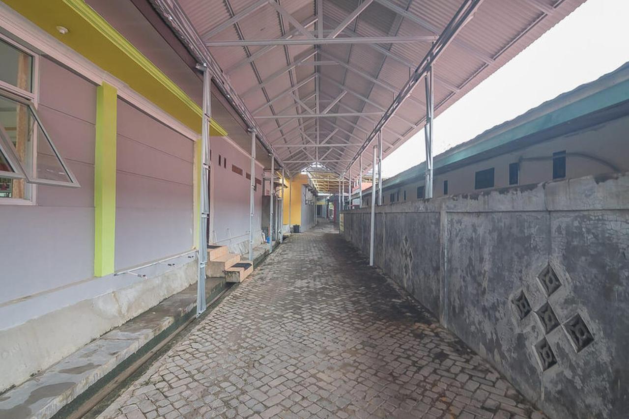 Reddoorz Syariah Near Taman Rozeline Penajam Wisma tamu 2*