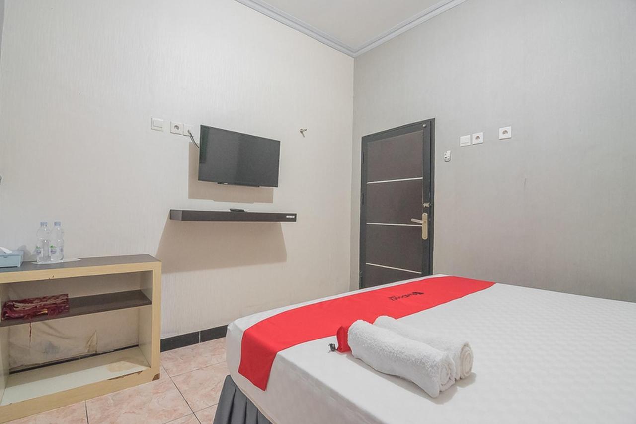 Reddoorz Syariah Near Taman Rozeline Penajam 2* Balikpapan (Borneo)